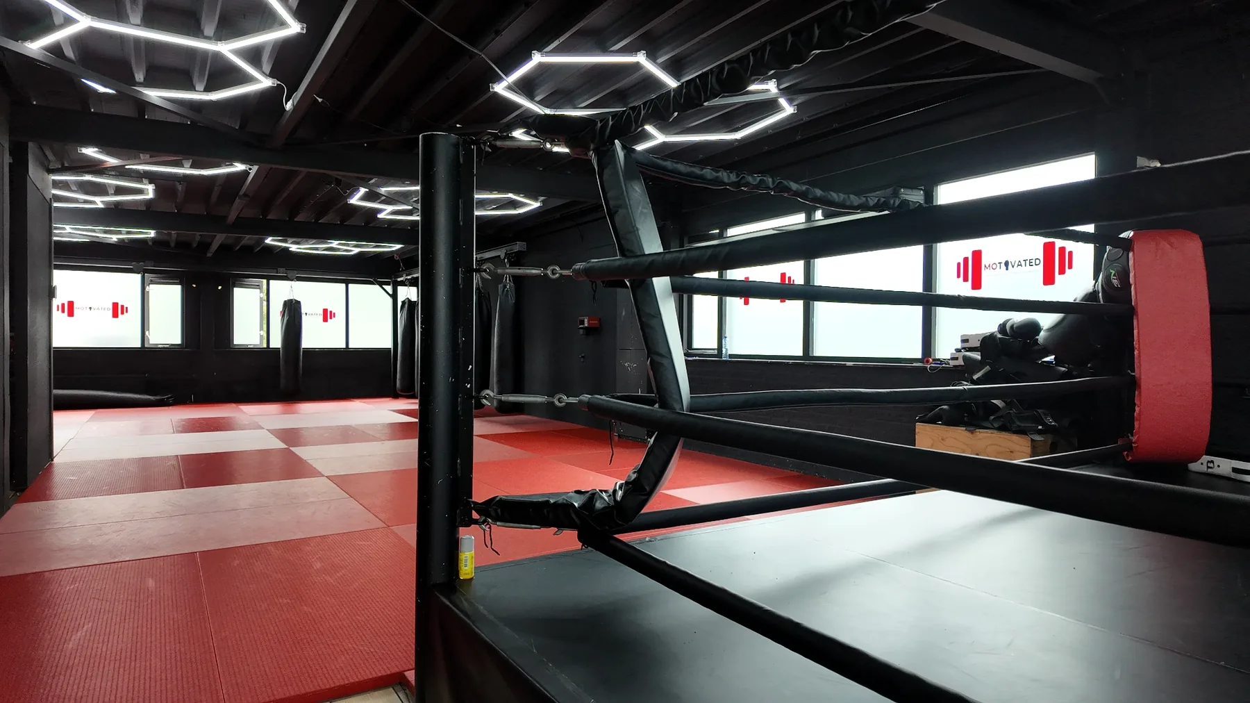 Fight zone van MOTIVATEDGYM